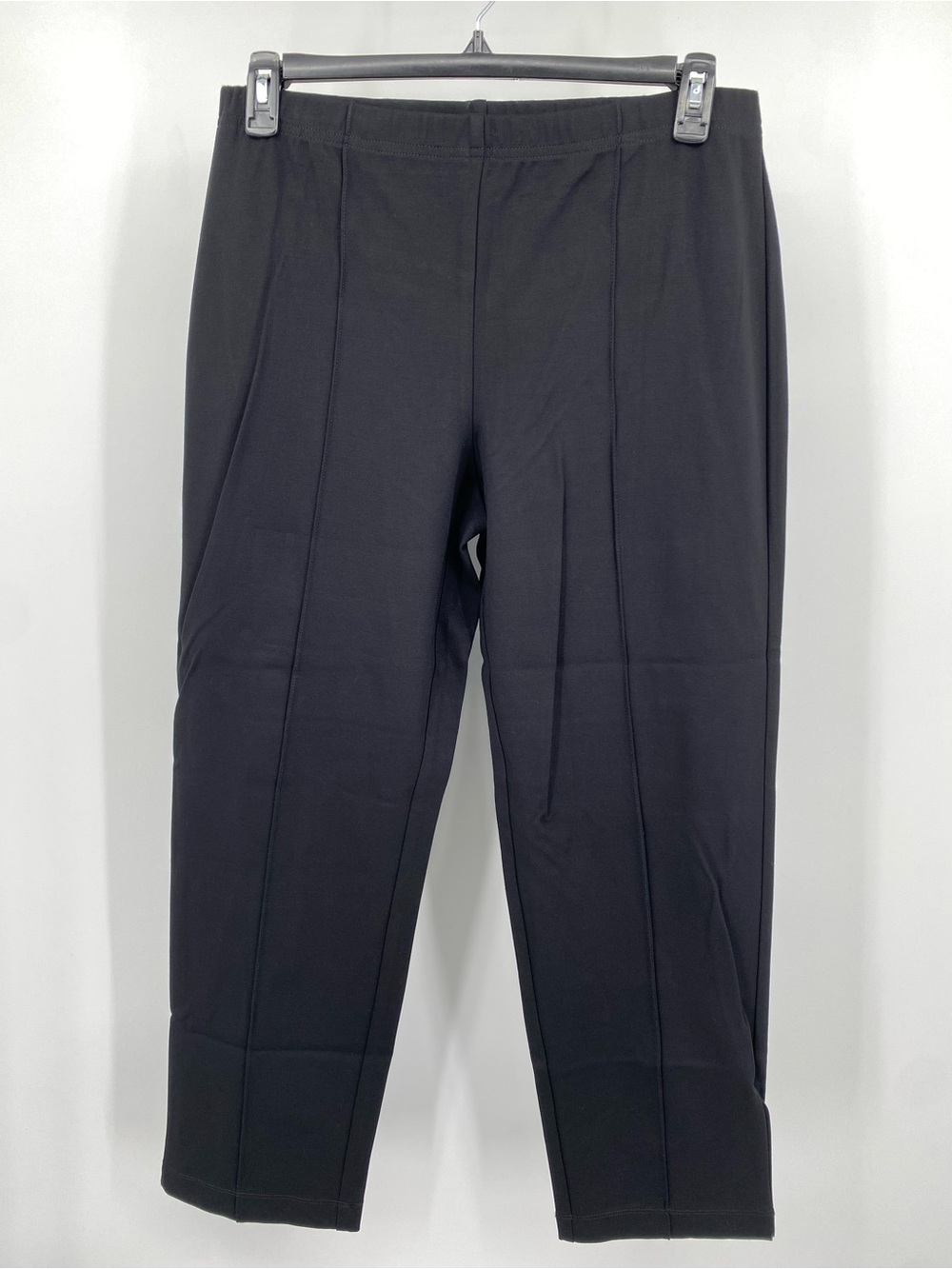 St. John black pintuck cropped trousers Black Pull Up pants Pleated Size 14